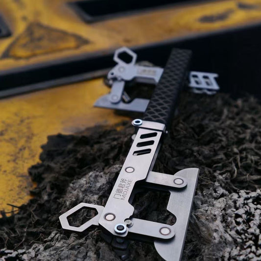 GS238 New type of multi-functional foldable high-quality tactical axe