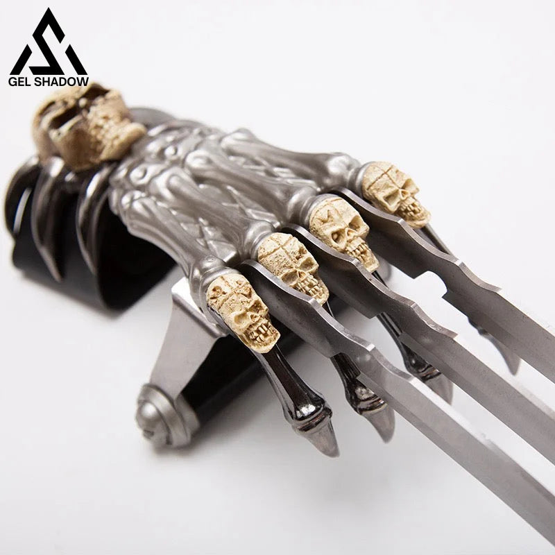 GS222 Skull-Wolverine’s claws
